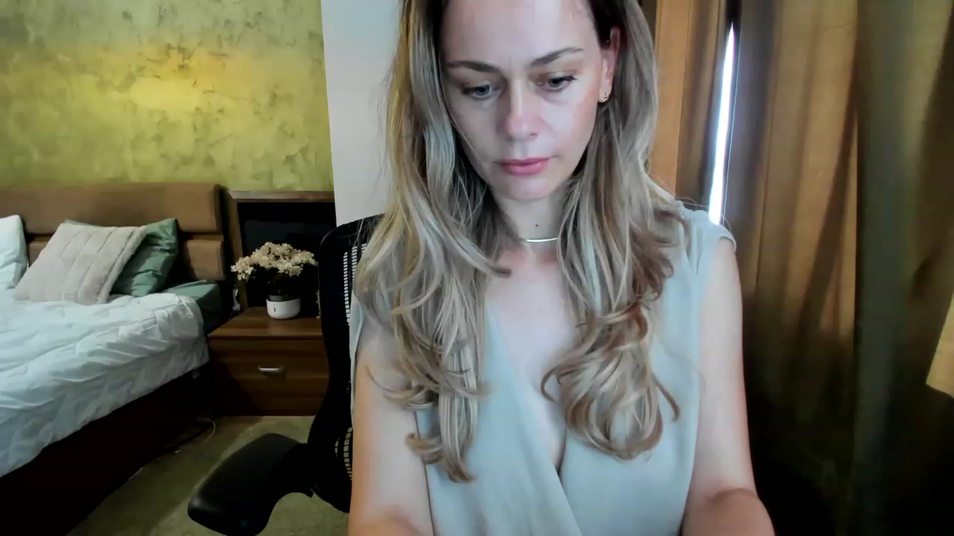 Gallery image thumbnail from DebraPaige's myfreecams stream on, 07/07/2023, 06:56 image 12 of 20