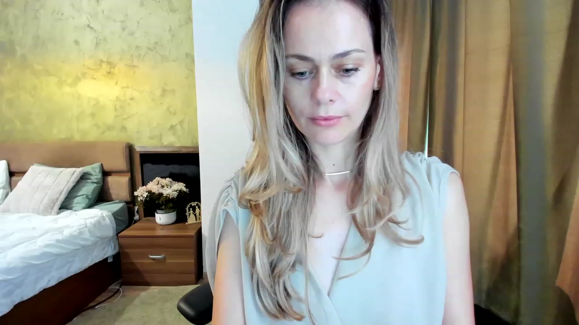 Gallery image thumbnail from DebraPaige's myfreecams stream on, 07/07/2023, 08:18 image 12 of 20