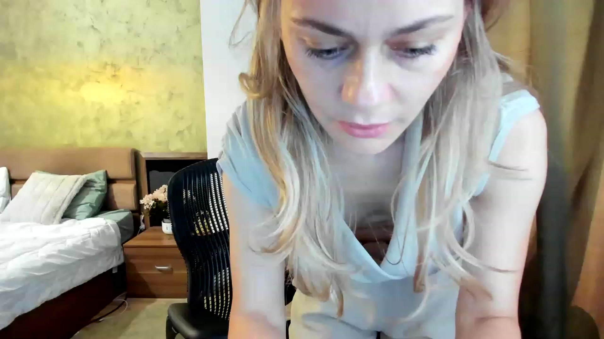 Gallery image thumbnail from DebraPaige's myfreecams stream on, 07/07/2023, 08:18 image 18 of 20