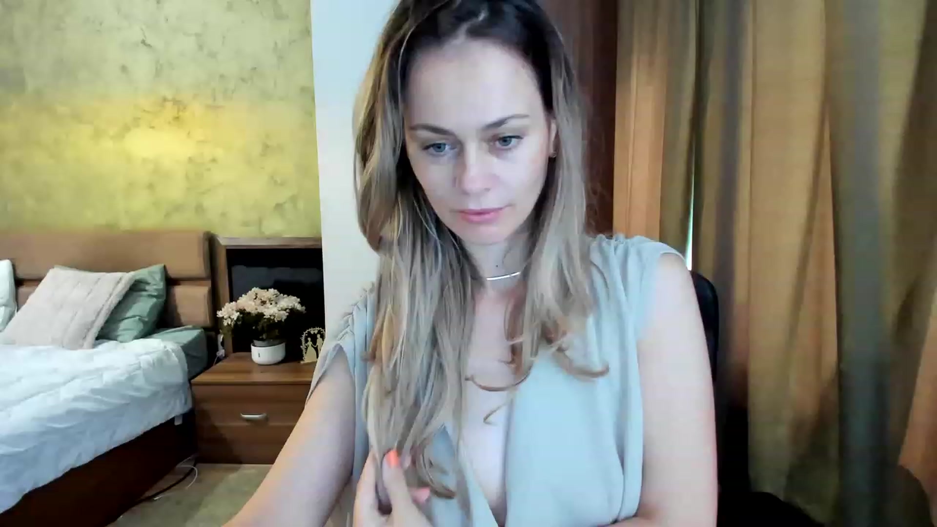 Gallery image thumbnail from DebraPaige's myfreecams stream on, 07/07/2023, 08:18 image 13 of 20