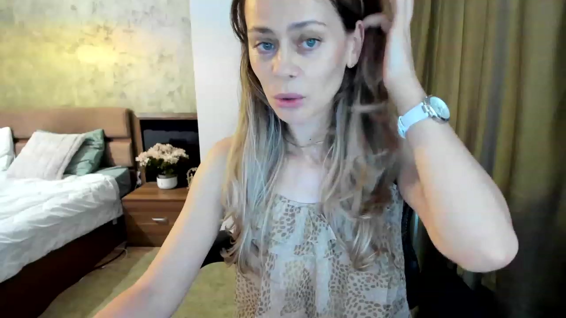 Gallery image thumbnail from DebraPaige's myfreecams stream on, 07/07/2023, 10:59 image 9 of 20