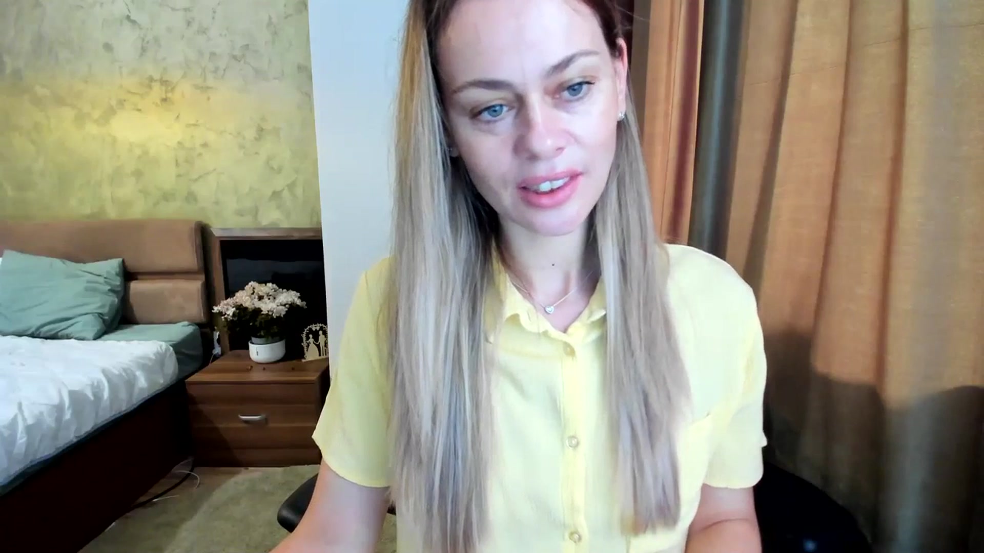 Gallery image thumbnail from DebraPaige's myfreecams stream on, 07/10/2023, 06:41 image 4 of 20