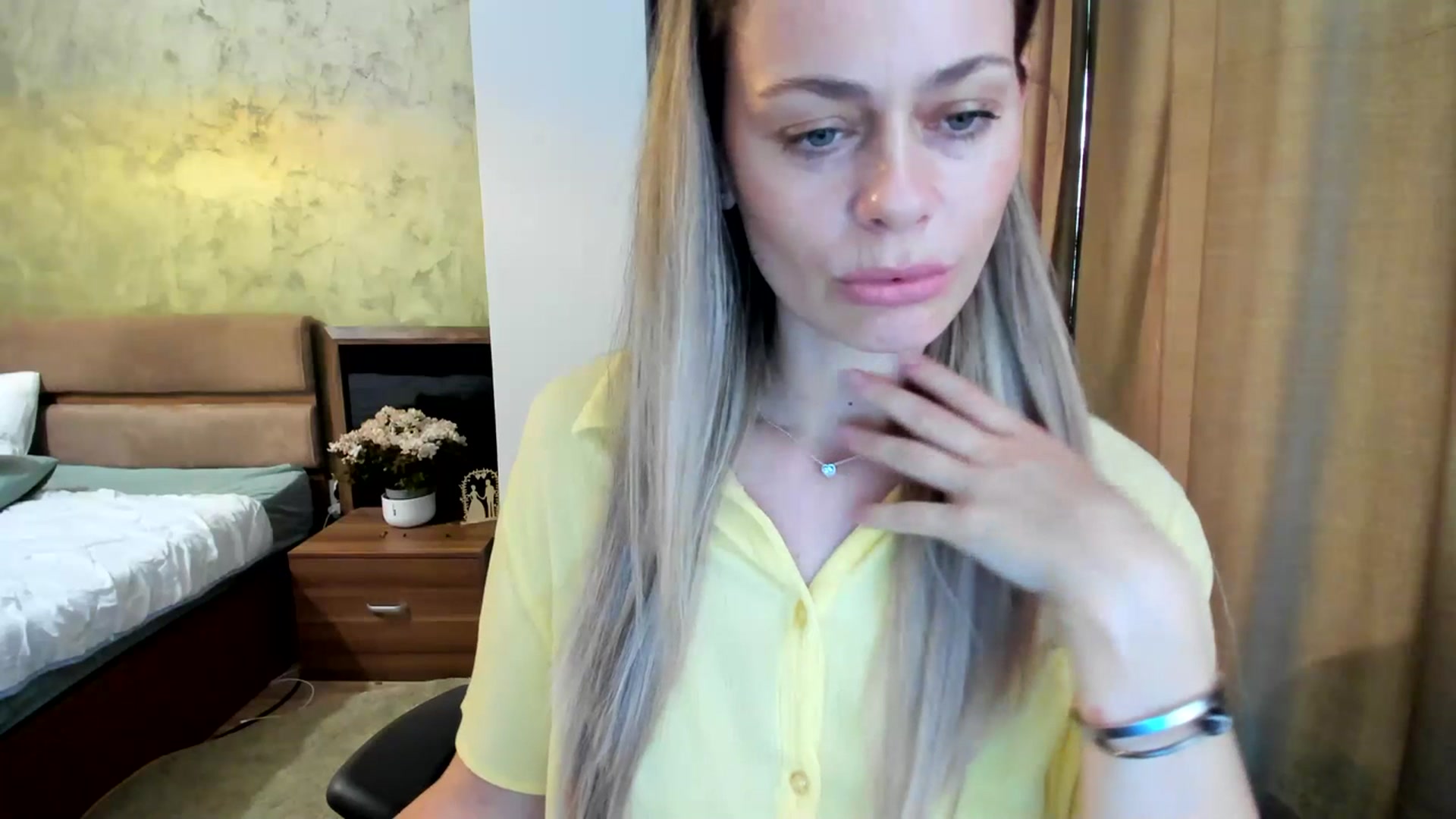 Gallery image thumbnail from DebraPaige's myfreecams stream on, 07/10/2023, 08:19 image 12 of 20