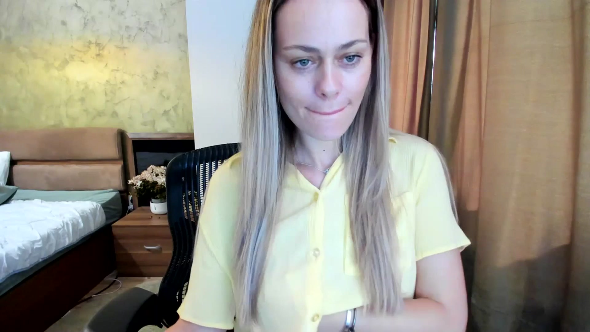 Gallery image thumbnail from DebraPaige's myfreecams stream on, 07/10/2023, 08:19 image 4 of 20