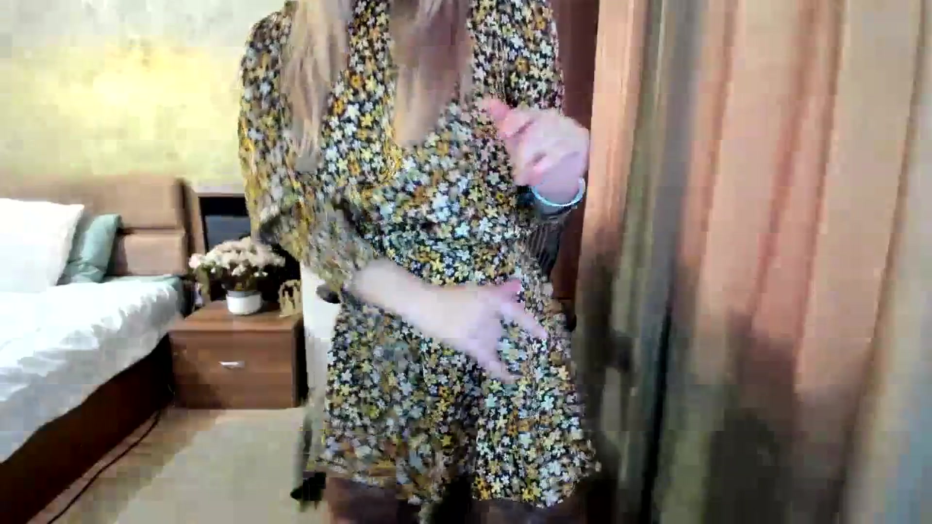 Gallery image thumbnail from DebraPaige's myfreecams stream on, 07/11/2023, 07:23 image 14 of 20