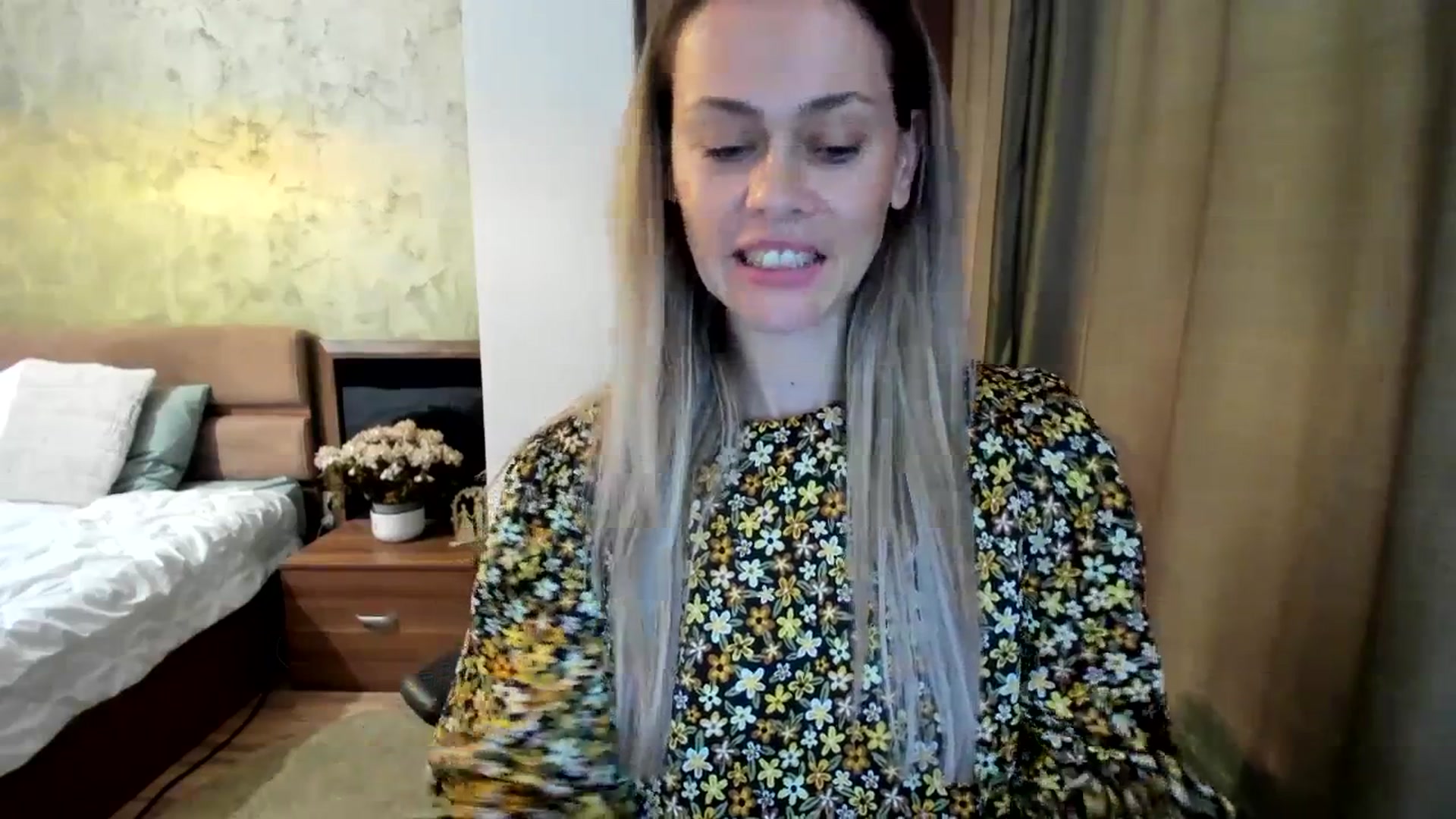 Gallery image thumbnail from DebraPaige's myfreecams stream on, 07/11/2023, 09:32 image 8 of 20