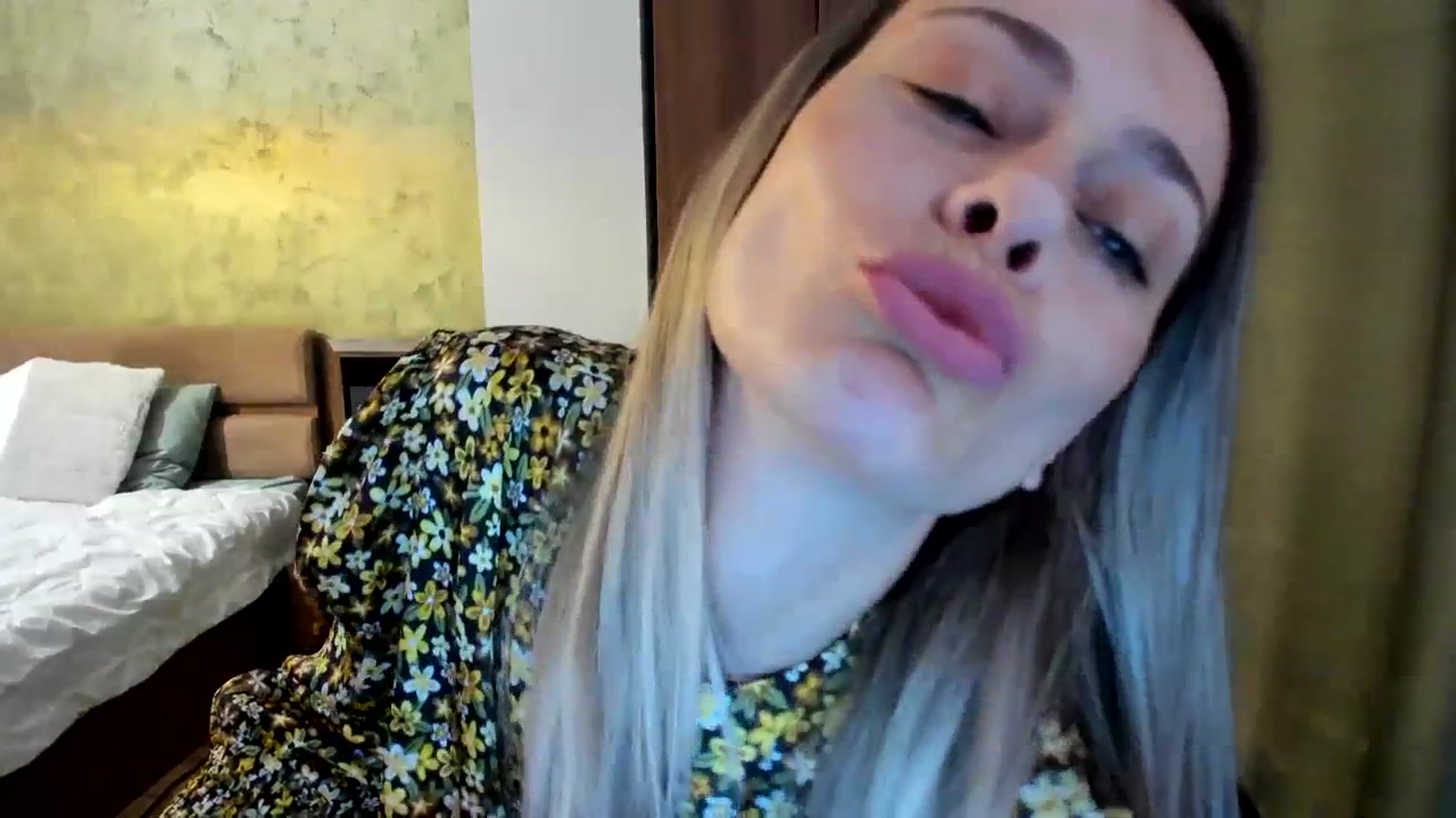 Gallery image thumbnail from DebraPaige's myfreecams stream on, 07/11/2023, 09:32 image 15 of 20