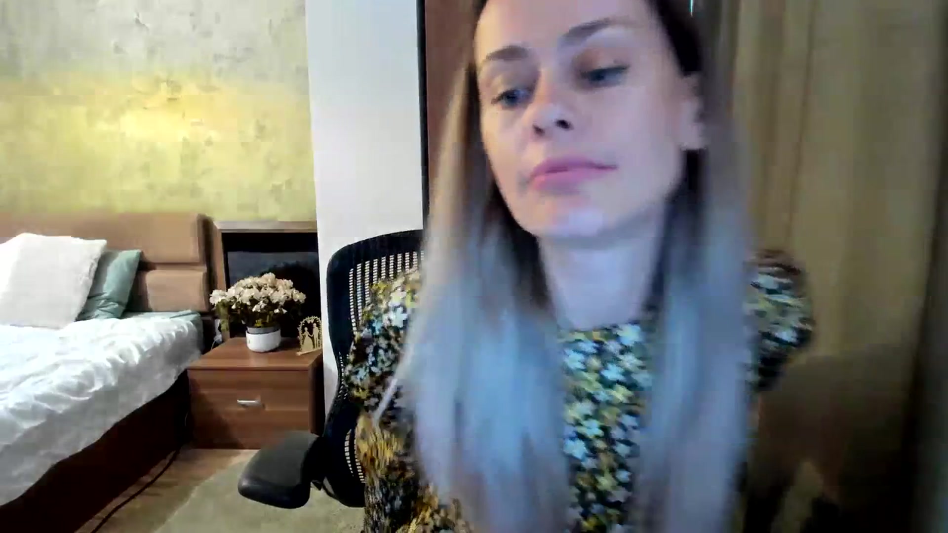 Gallery image thumbnail from DebraPaige's myfreecams stream on, 07/11/2023, 09:32 image 14 of 20