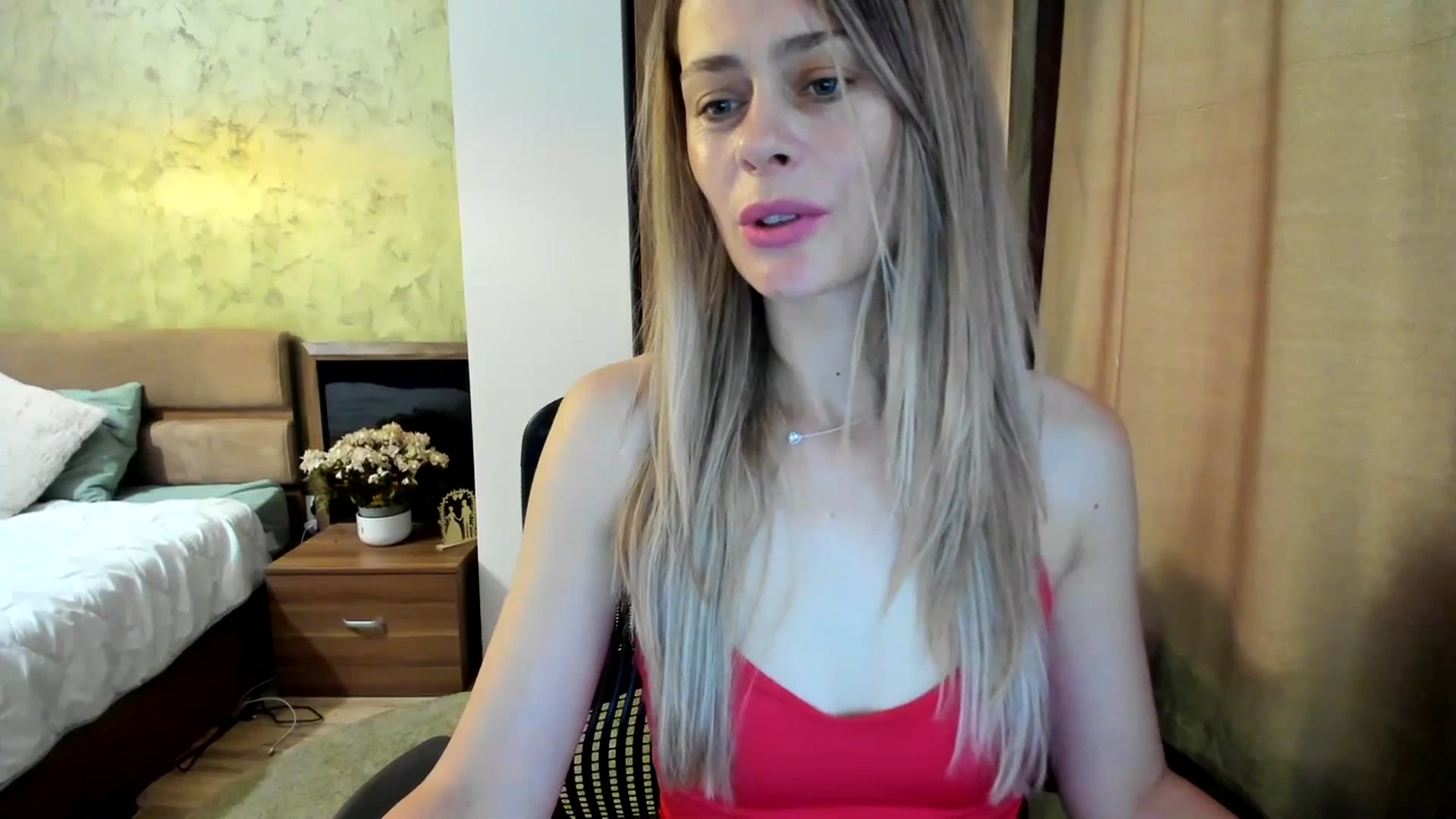 Gallery image thumbnail from DebraPaige's myfreecams stream on, 07/12/2023, 07:59 image 12 of 20