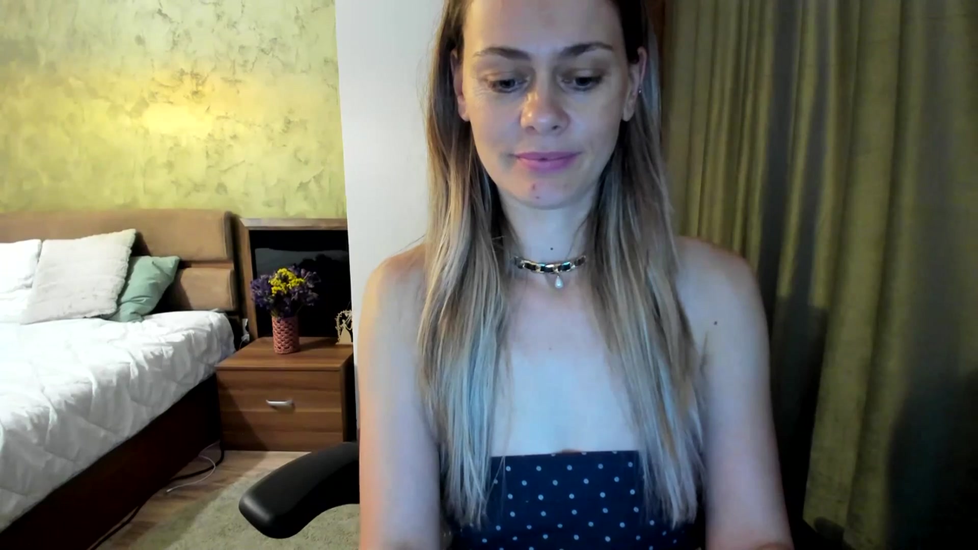Gallery image thumbnail from DebraPaige's myfreecams stream on, 07/13/2023, 11:27 image 16 of 20