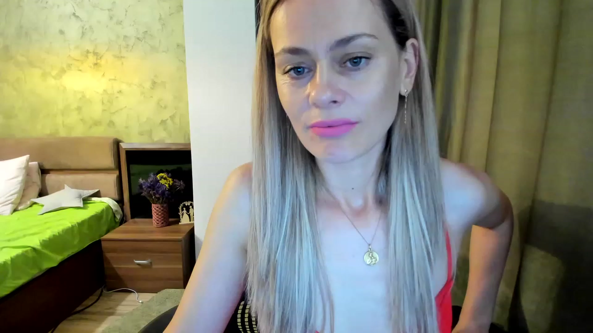 Gallery image thumbnail from DebraPaige's myfreecams stream on, 07/17/2023, 09:40 image 4 of 20
