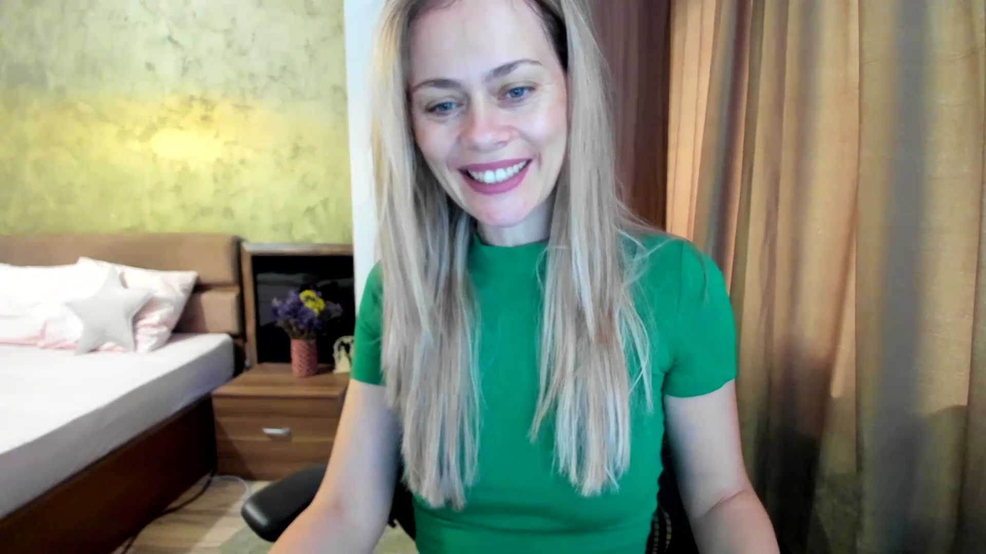 Gallery image thumbnail from DebraPaige's myfreecams stream on, 07/18/2023, 07:09 image 19 of 20