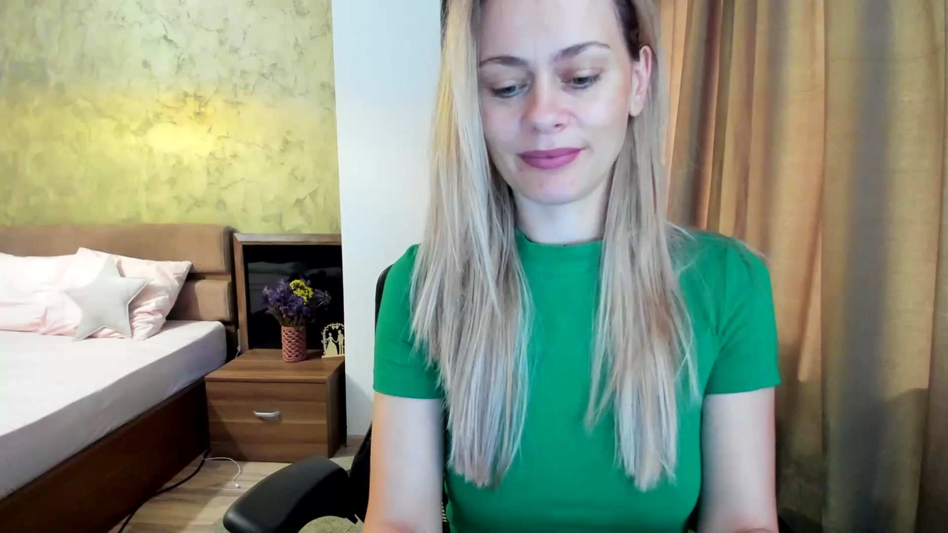 Gallery image thumbnail from DebraPaige's myfreecams stream on, 07/18/2023, 07:09 image 18 of 20
