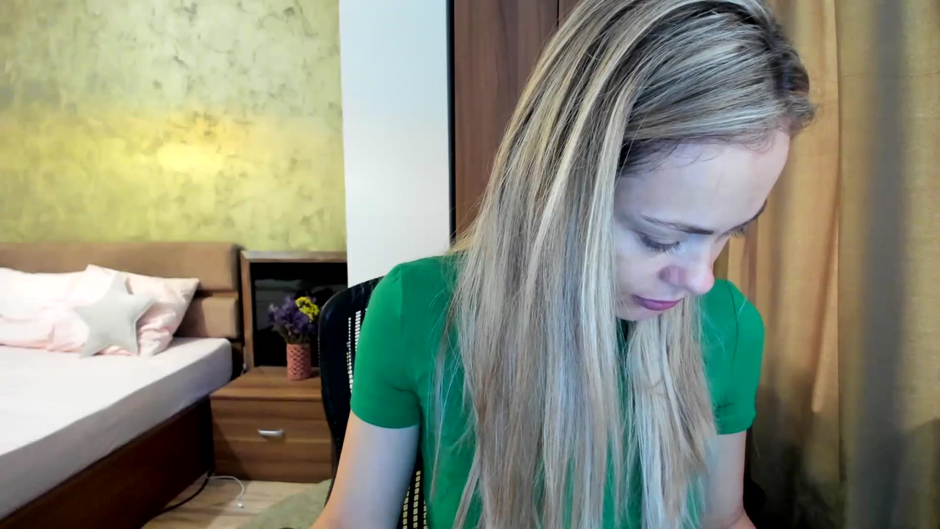 Gallery image thumbnail from DebraPaige's myfreecams stream on, 07/18/2023, 07:24 image 12 of 20