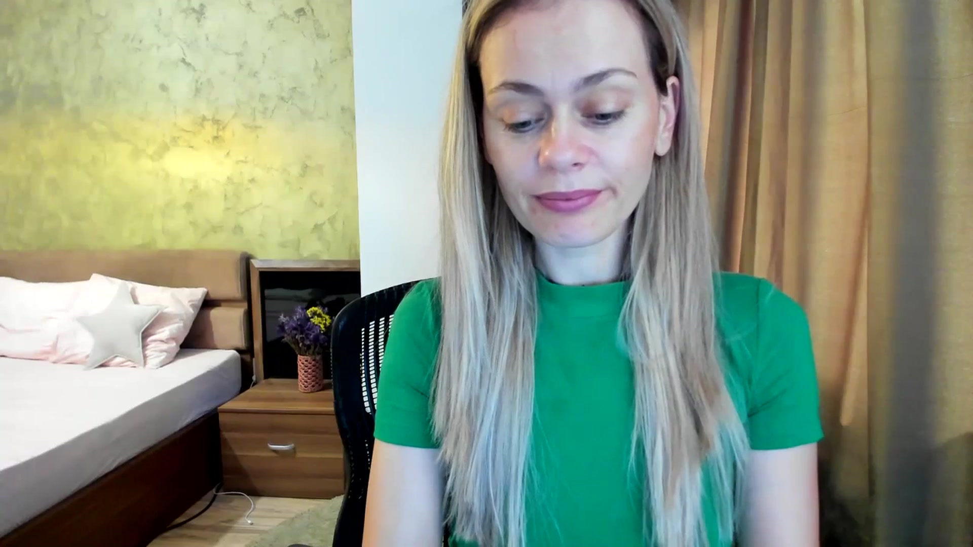 Gallery image thumbnail from DebraPaige's myfreecams stream on, 07/18/2023, 07:24 image 11 of 20
