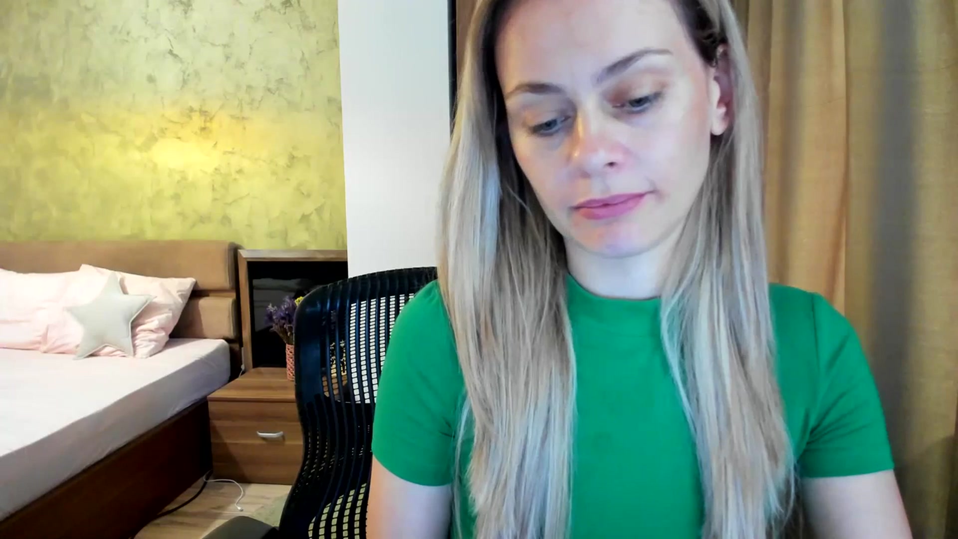 Gallery image thumbnail from DebraPaige's myfreecams stream on, 07/18/2023, 08:16 image 13 of 20