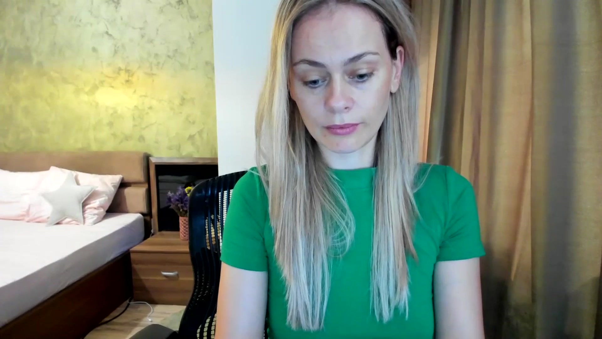 Gallery image thumbnail from DebraPaige's myfreecams stream on, 07/18/2023, 08:16 image 17 of 20