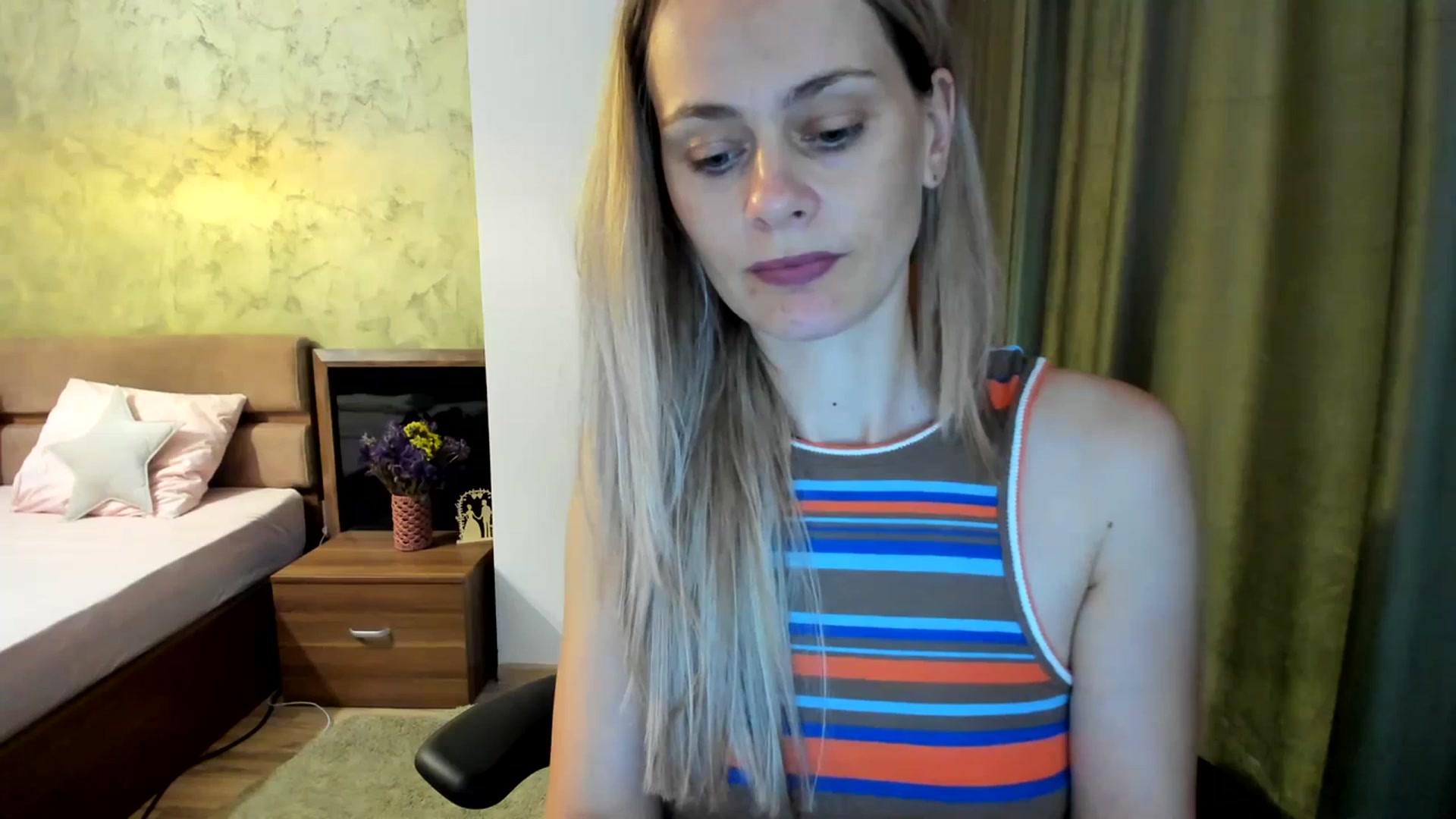 Gallery image thumbnail from DebraPaige's myfreecams stream on, 07/18/2023, 11:34 image 1 of 20