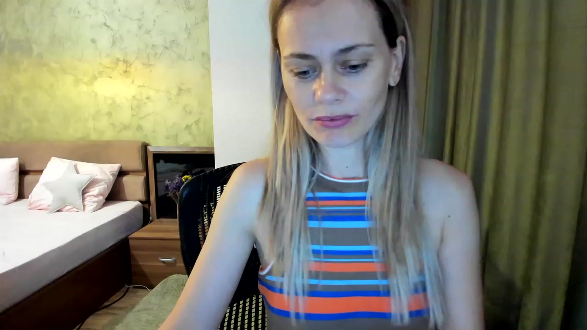Gallery image thumbnail from DebraPaige's myfreecams stream on, 07/18/2023, 12:24 image 9 of 20