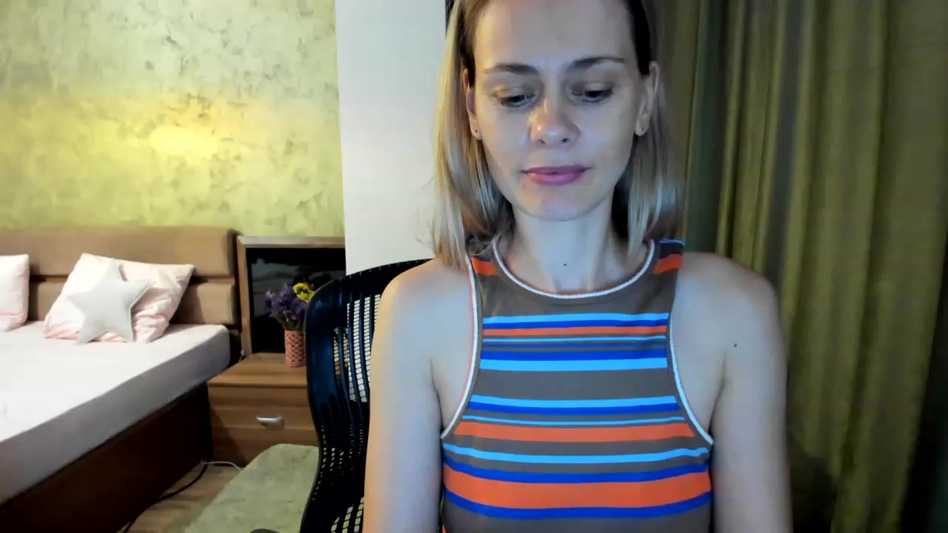 Gallery image thumbnail from DebraPaige's myfreecams stream on, 07/18/2023, 12:24 image 7 of 20