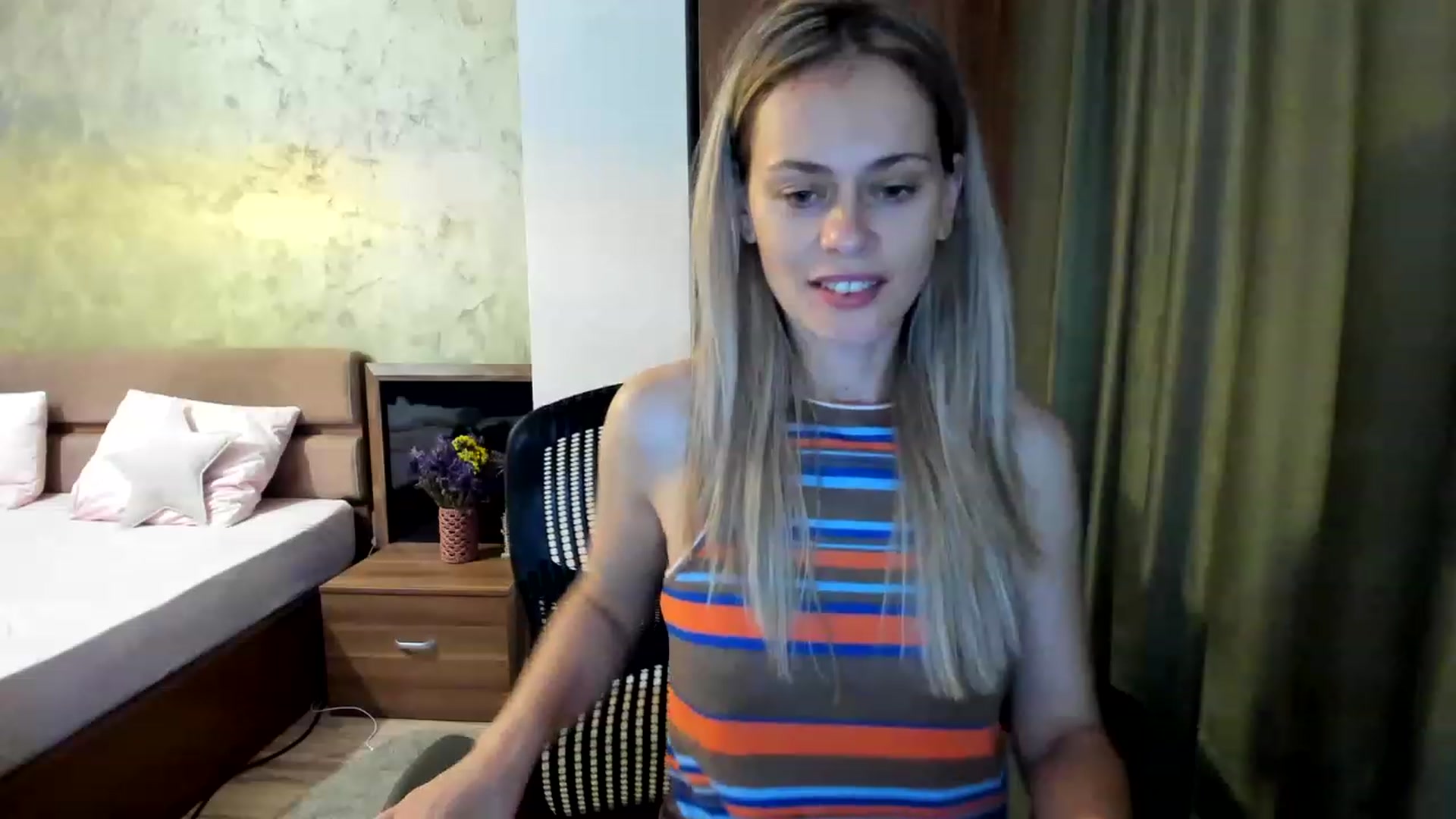 Gallery image thumbnail from DebraPaige's myfreecams stream on, 07/18/2023, 12:24 image 15 of 20