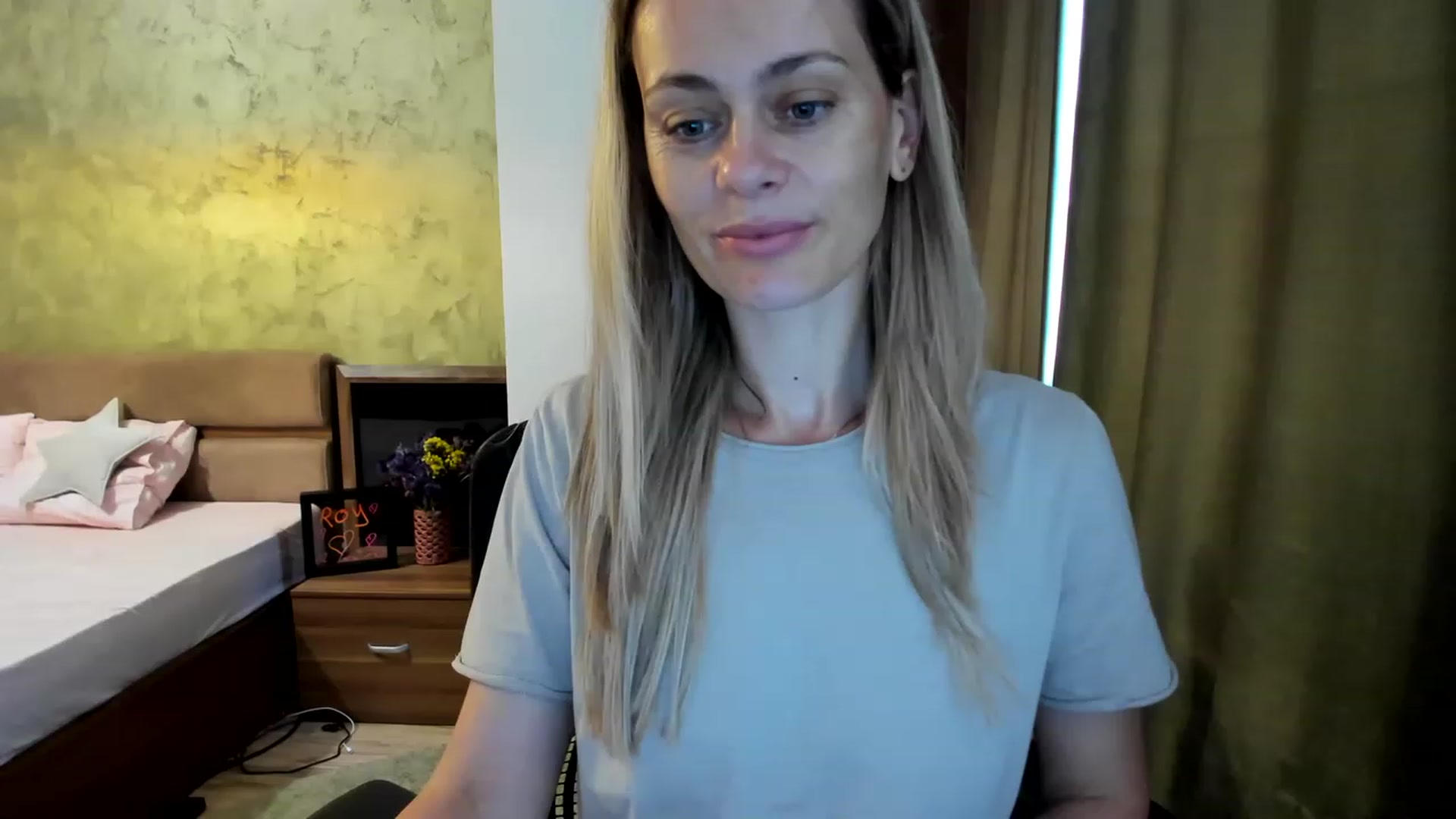 Gallery image thumbnail from DebraPaige's myfreecams stream on, 07/20/2023, 10:11 image 3 of 20