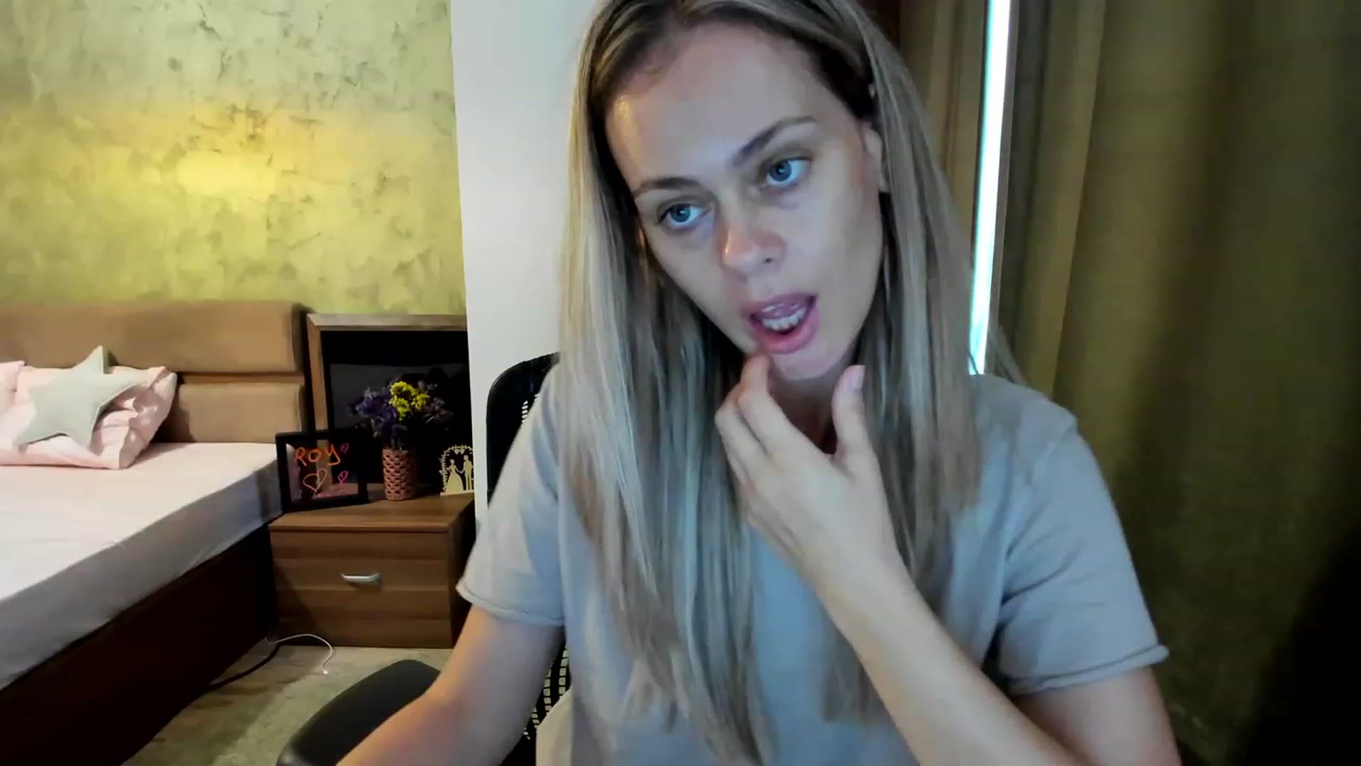 Gallery image thumbnail from DebraPaige's myfreecams stream on, 07/20/2023, 10:11 image 11 of 20
