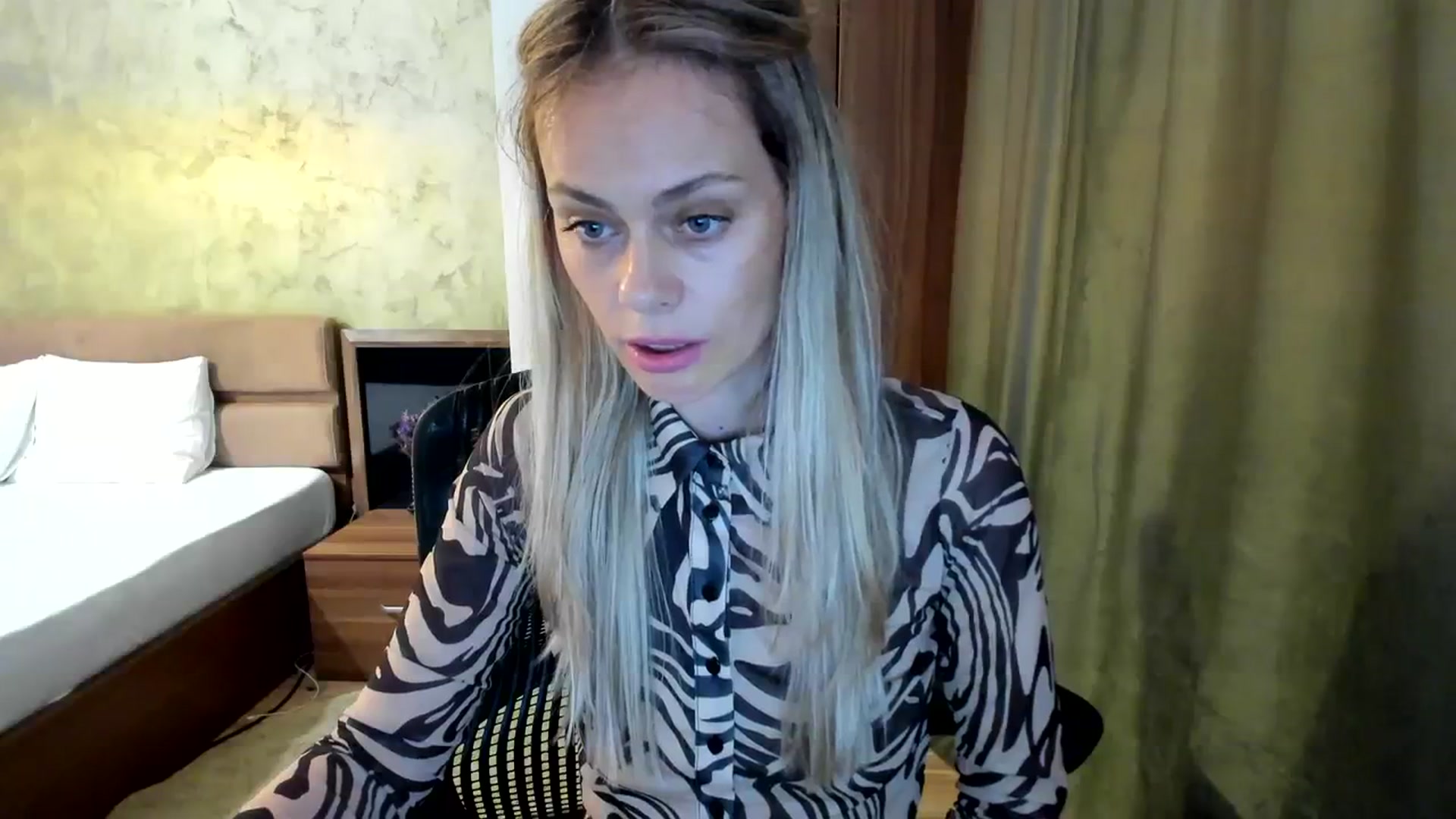 Gallery image thumbnail from DebraPaige's myfreecams stream on, 08/07/2023, 14:22 image 17 of 20