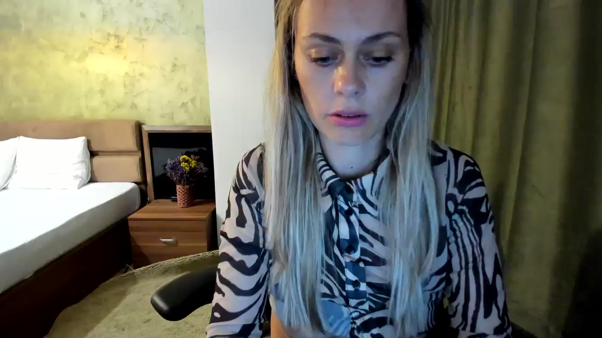 Gallery image thumbnail from DebraPaige's myfreecams stream on, 08/07/2023, 16:27 image 12 of 20