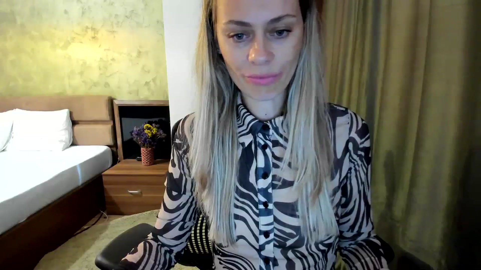 Gallery image thumbnail from DebraPaige's myfreecams stream on, 08/07/2023, 16:27 image 5 of 20