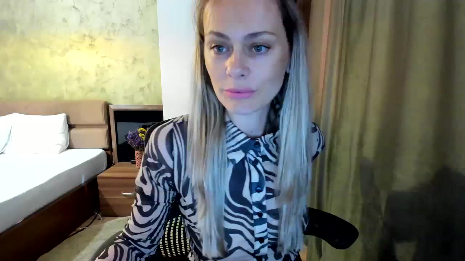Gallery image thumbnail from DebraPaige's myfreecams stream on, 08/07/2023, 16:27 image 1 of 20