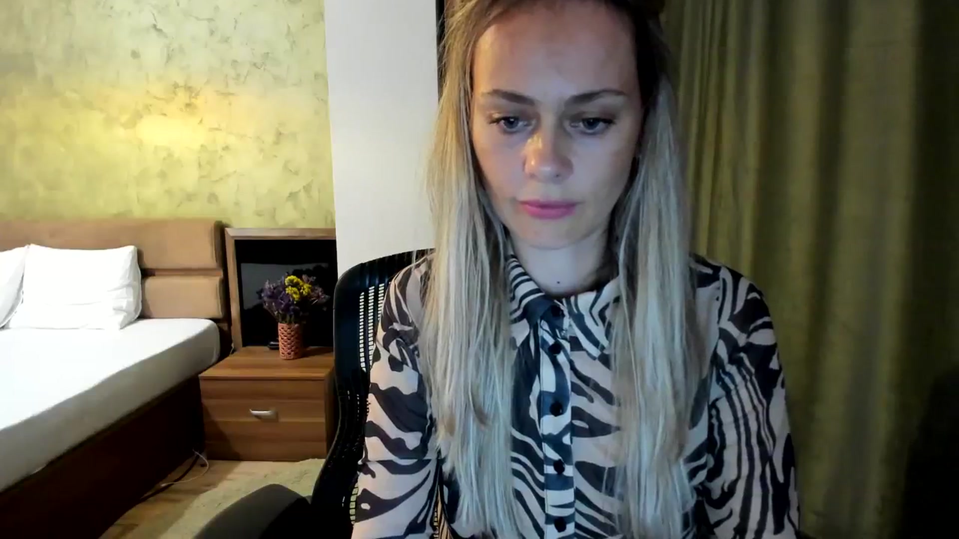 Gallery image thumbnail from DebraPaige's myfreecams stream on, 08/07/2023, 16:27 image 16 of 20