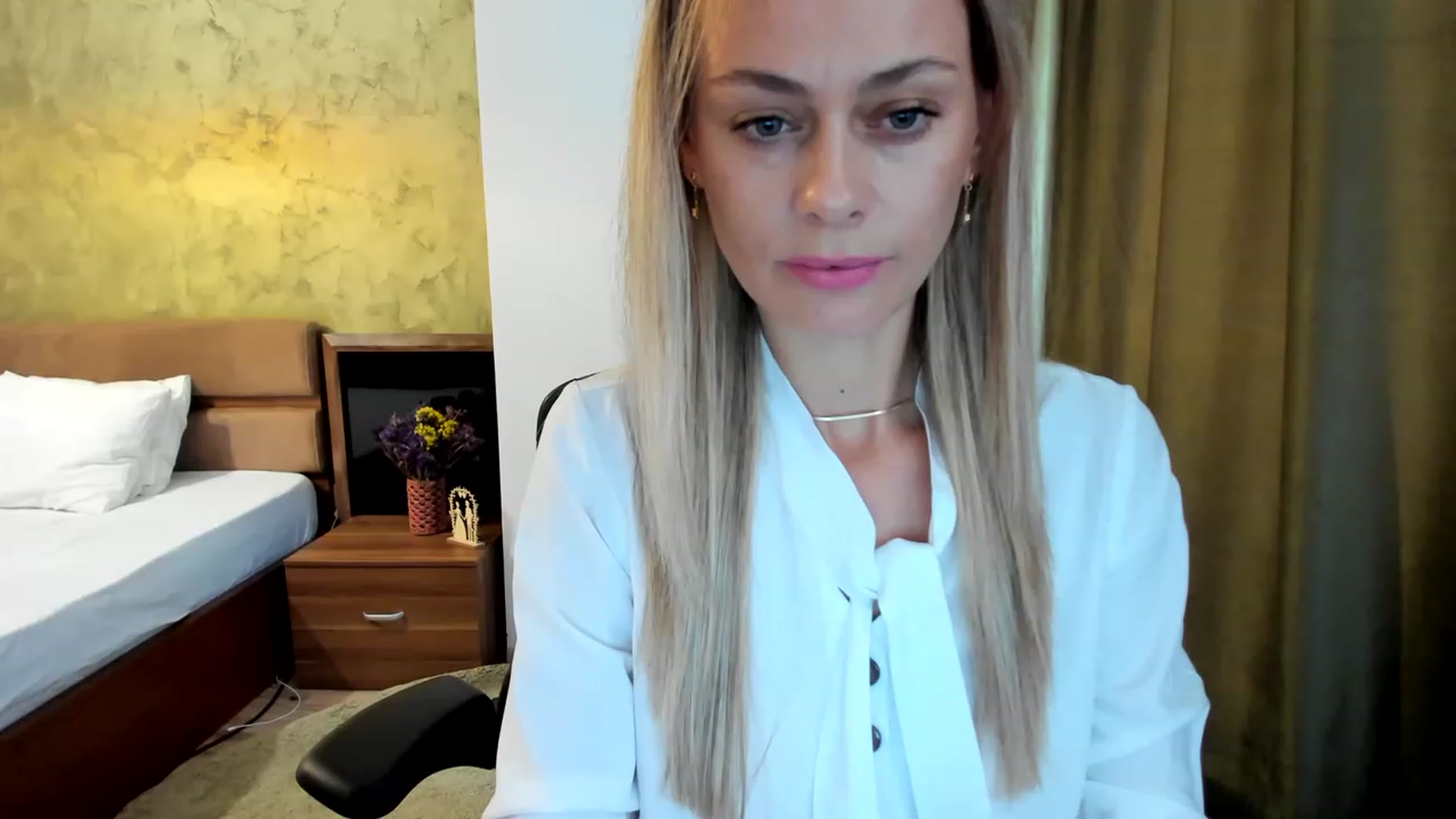 Gallery image thumbnail from DebraPaige's myfreecams stream on, 08/08/2023, 09:42 image 17 of 20