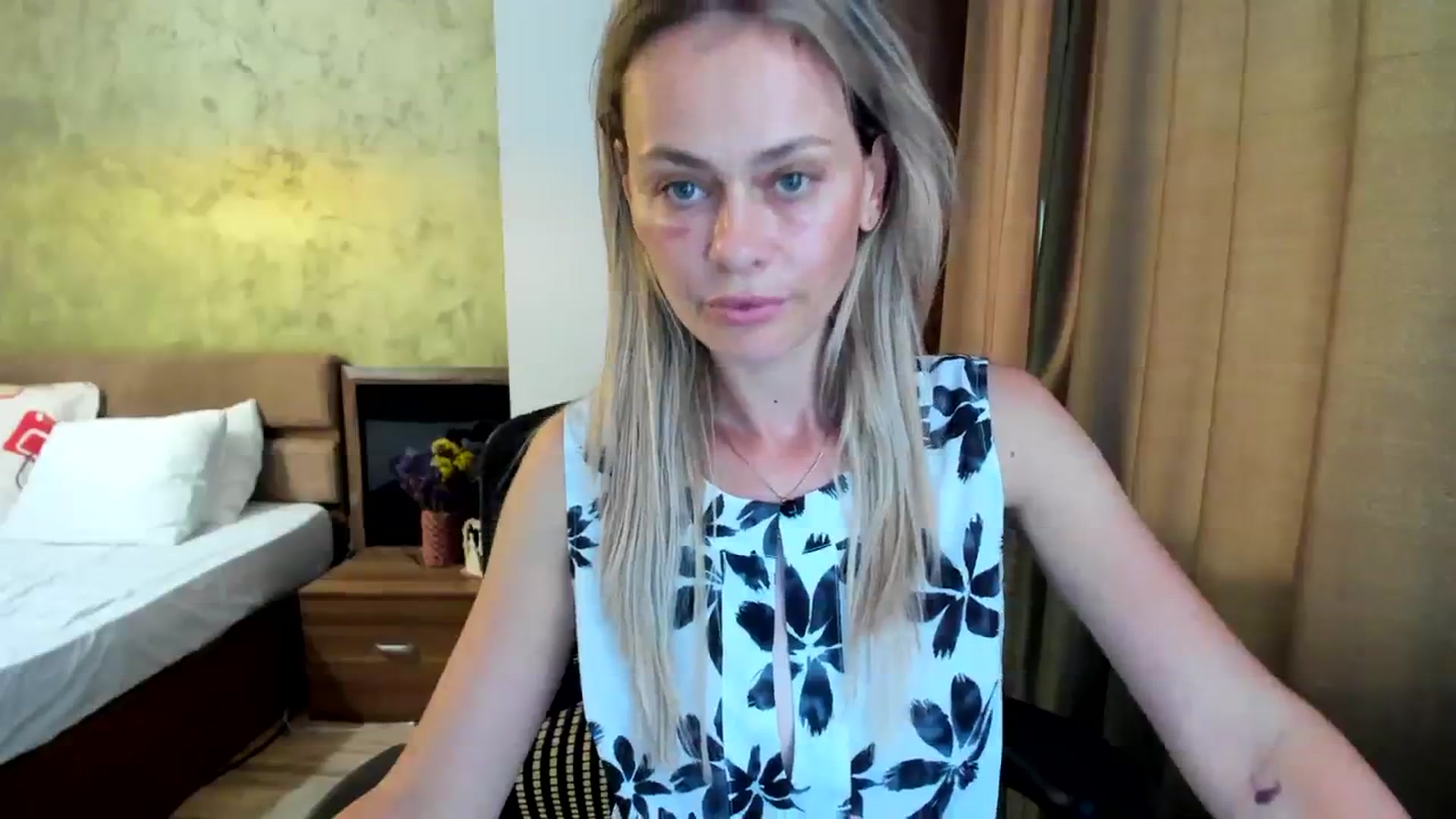 Gallery image thumbnail from DebraPaige's myfreecams stream on, 08/10/2023, 07:50 image 13 of 20