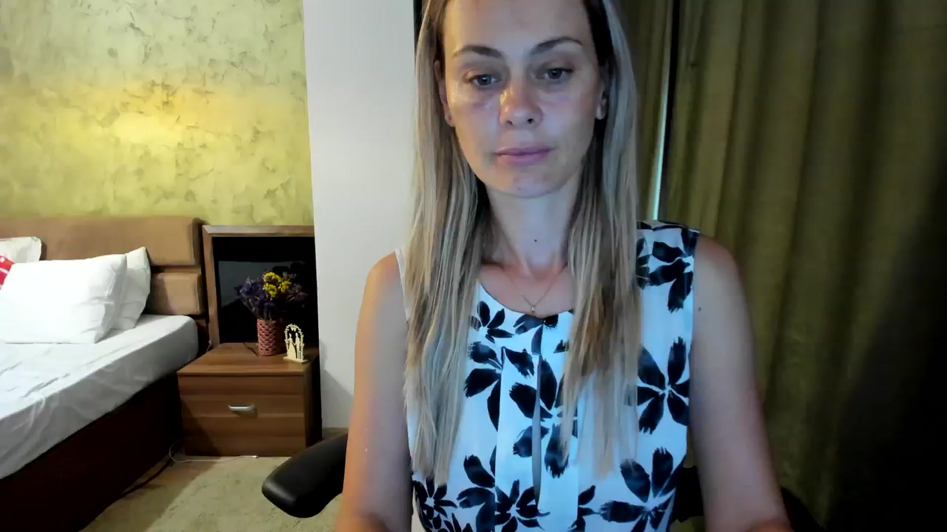 Gallery image thumbnail from DebraPaige's myfreecams stream on, 08/10/2023, 07:50 image 1 of 20