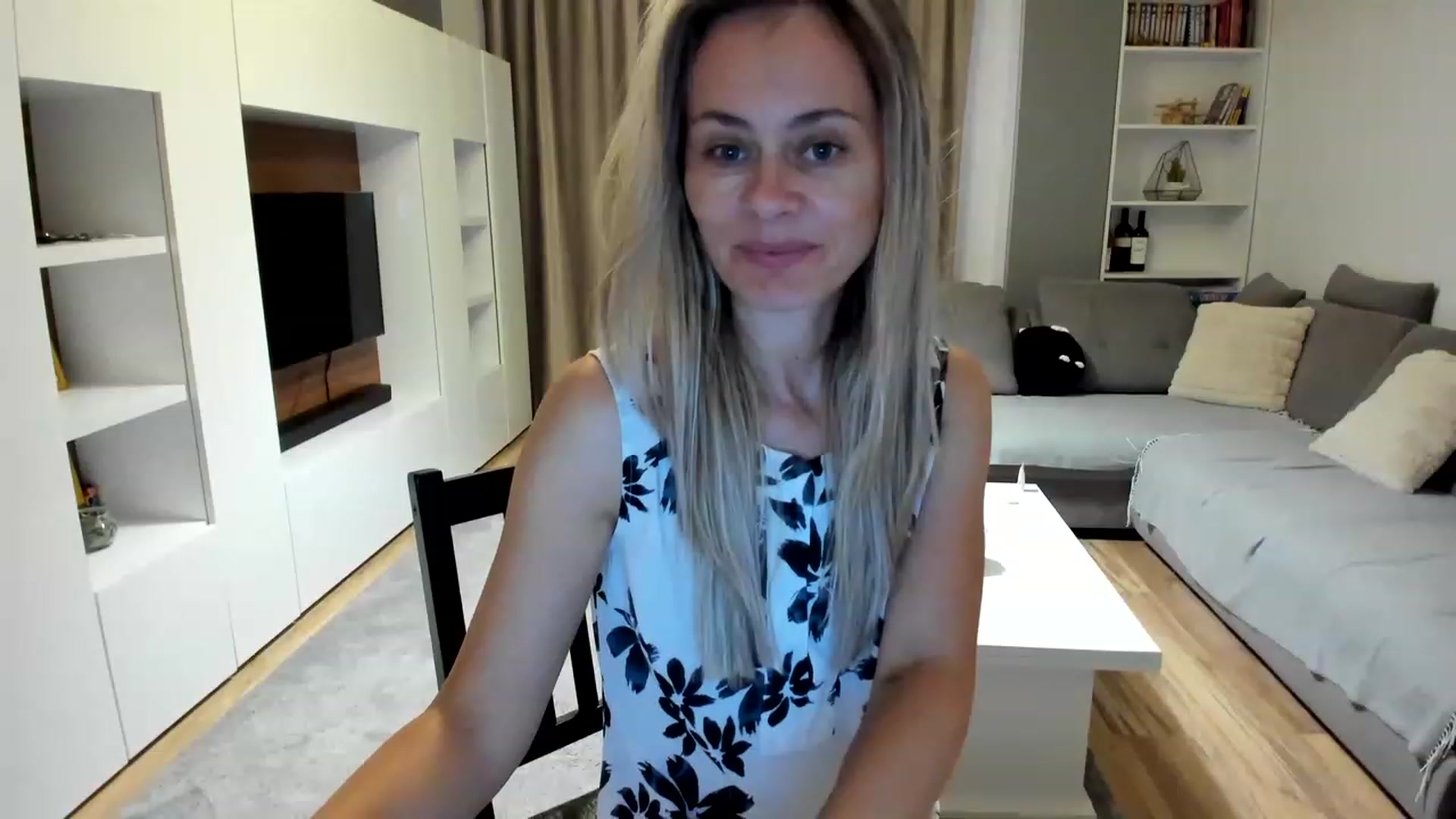 Gallery image thumbnail from DebraPaige's myfreecams stream on, 08/12/2023, 11:10 image 10 of 20