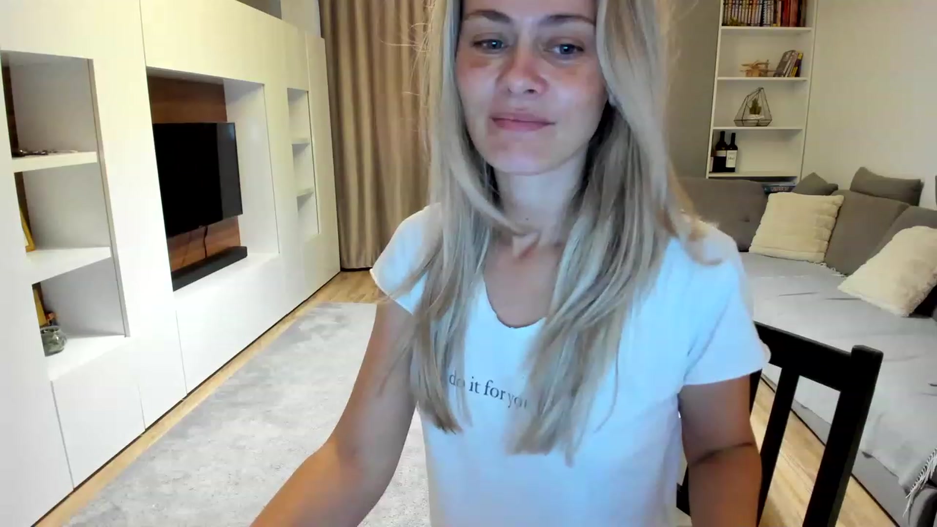 Gallery image thumbnail from DebraPaige's myfreecams stream on, 08/13/2023, 08:58 image 12 of 20