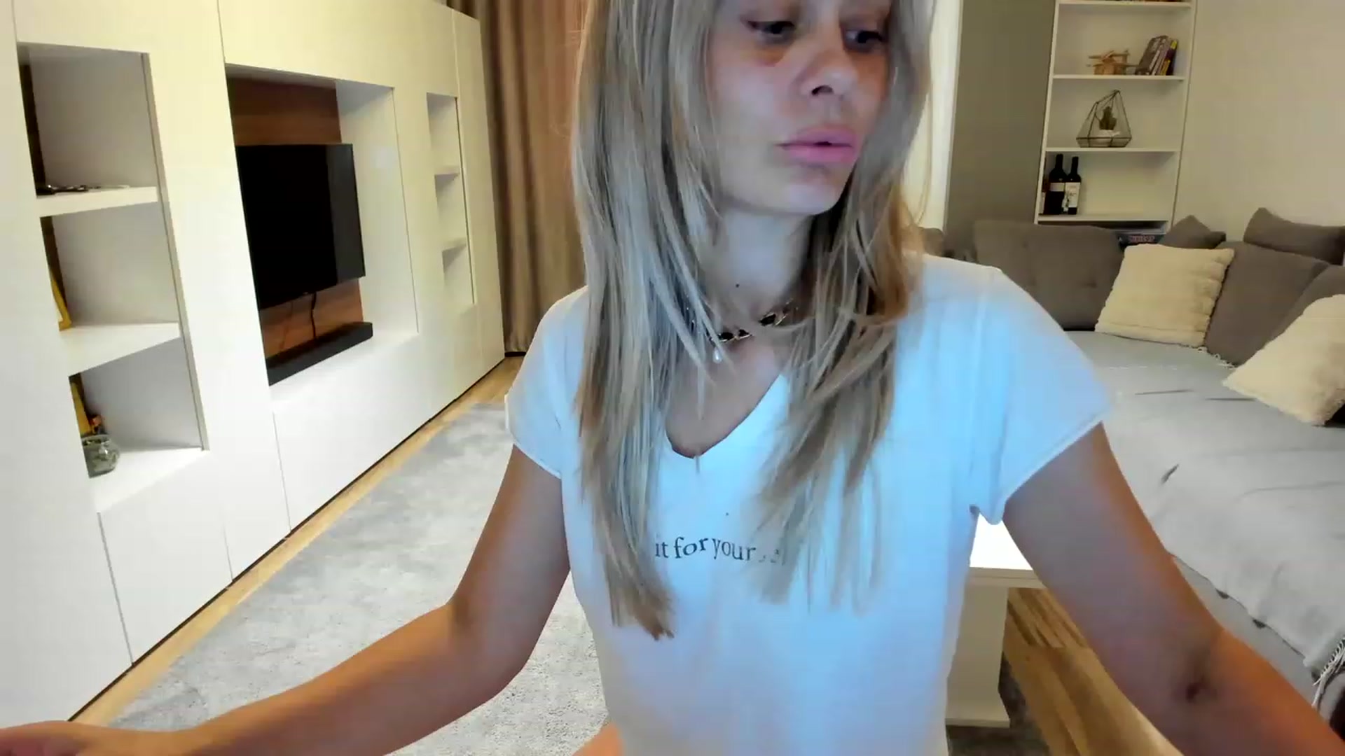 Gallery image thumbnail from DebraPaige's myfreecams stream on, 08/13/2023, 14:12 image 18 of 20