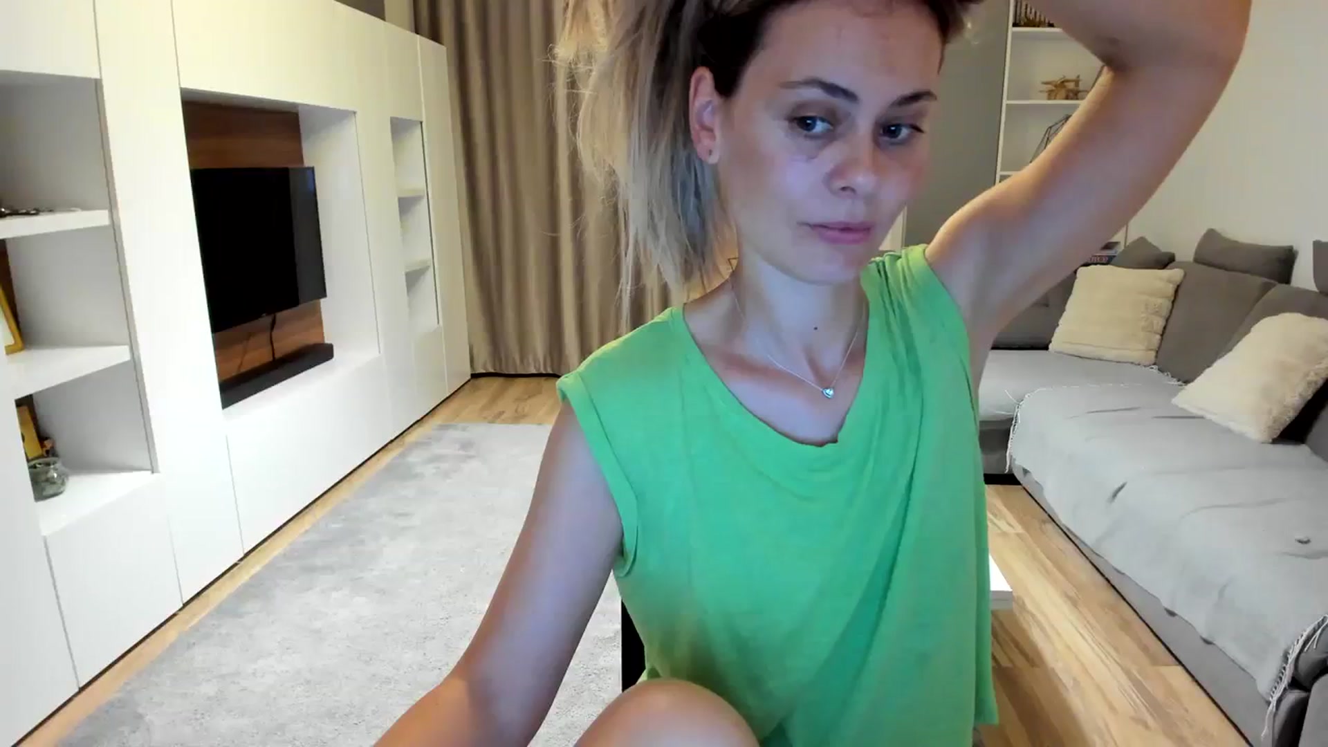 Gallery image thumbnail from DebraPaige's myfreecams stream on, 08/14/2023, 17:23 image 13 of 20