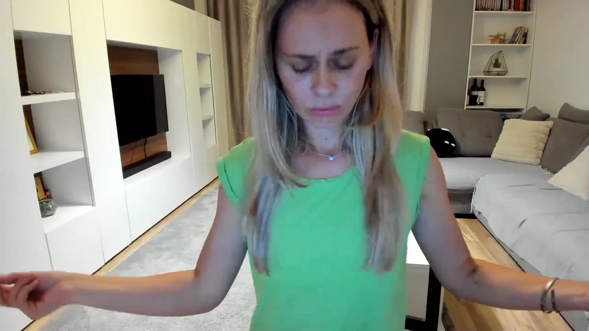 Gallery image thumbnail from DebraPaige's myfreecams stream on, 08/14/2023, 17:23 image 5 of 20