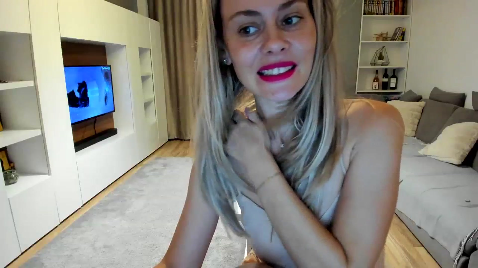 Gallery image thumbnail from DebraPaige's myfreecams stream on, 08/16/2023, 14:01 image 5 of 20