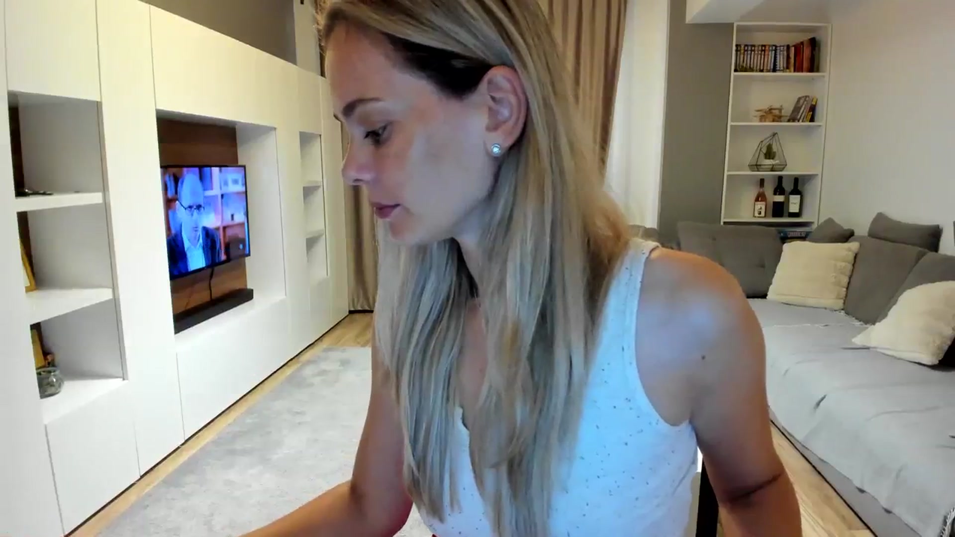 Gallery image thumbnail from DebraPaige's myfreecams stream on, 08/17/2023, 07:57 image 9 of 20