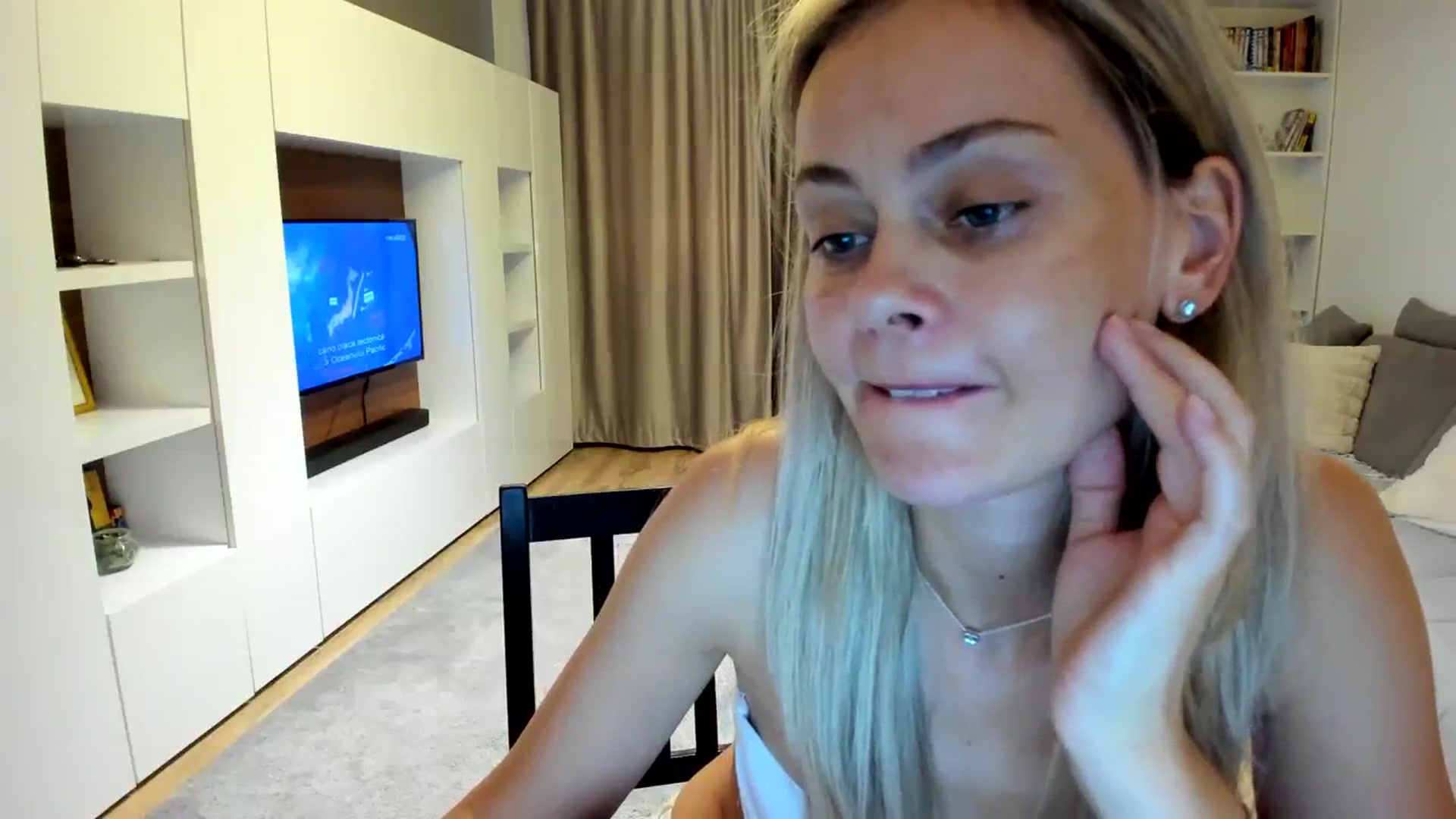 Gallery image thumbnail from DebraPaige's myfreecams stream on, 08/17/2023, 09:29 image 17 of 20