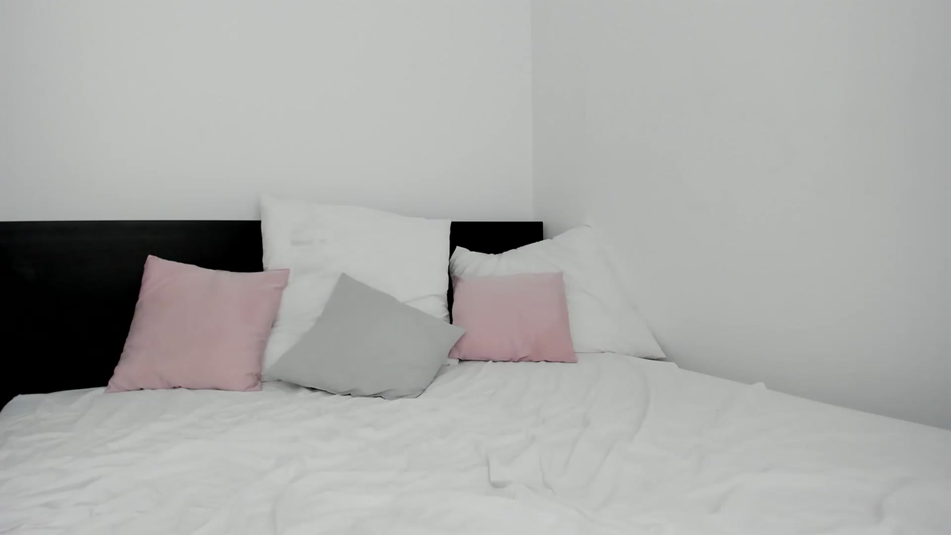 Gallery image thumbnail from DebraPaige's myfreecams stream on, 08/25/2023, 11:06 image 8 of 20