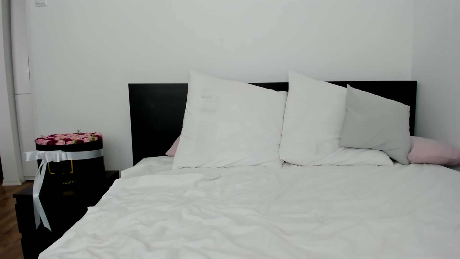 Gallery image thumbnail from DebraPaige's myfreecams stream on, 08/29/2023, 09:41 image 5 of 20
