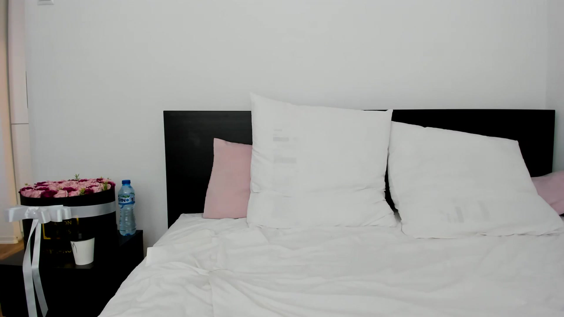 Gallery image thumbnail from DebyPaige's myfreecams stream on, 09/01/2023, 10:07 image 14 of 20