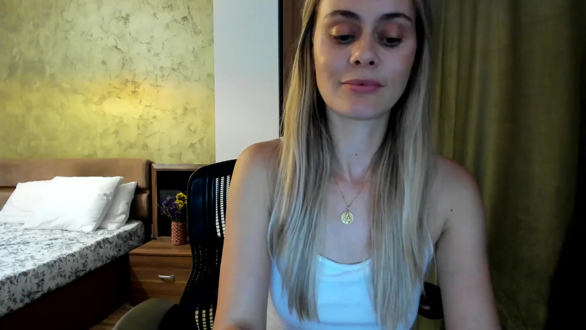 Gallery image thumbnail from DebyPaige's myfreecams stream on, 09/02/2023, 13:18 image 1 of 20