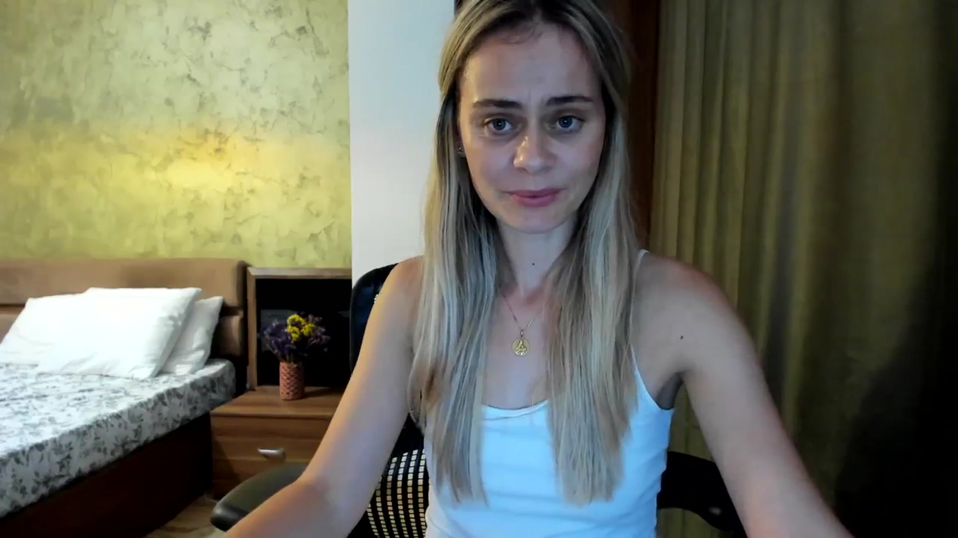 Gallery image thumbnail from DebyPaige's myfreecams stream on, 09/02/2023, 13:18 image 3 of 20