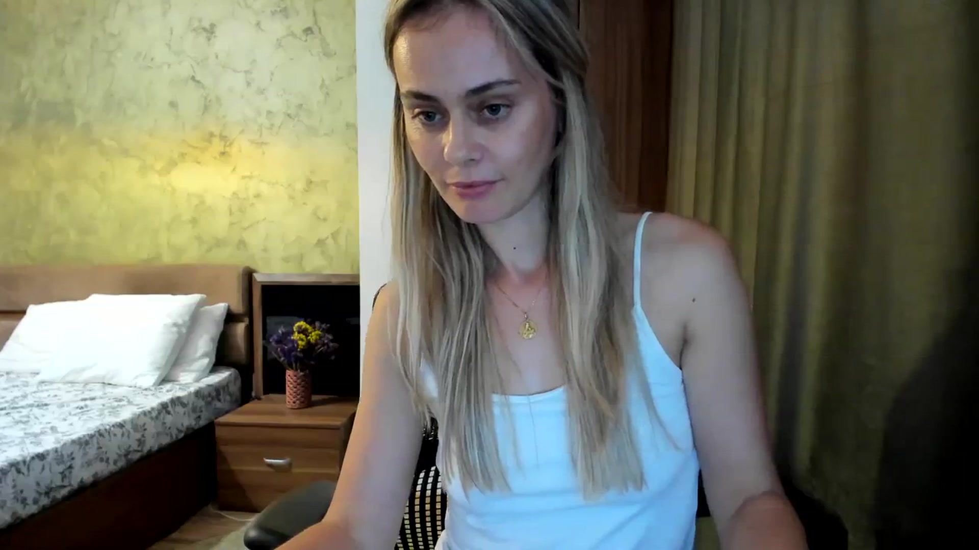 Gallery image thumbnail from DebyPaige's myfreecams stream on, 09/02/2023, 13:18 image 14 of 20