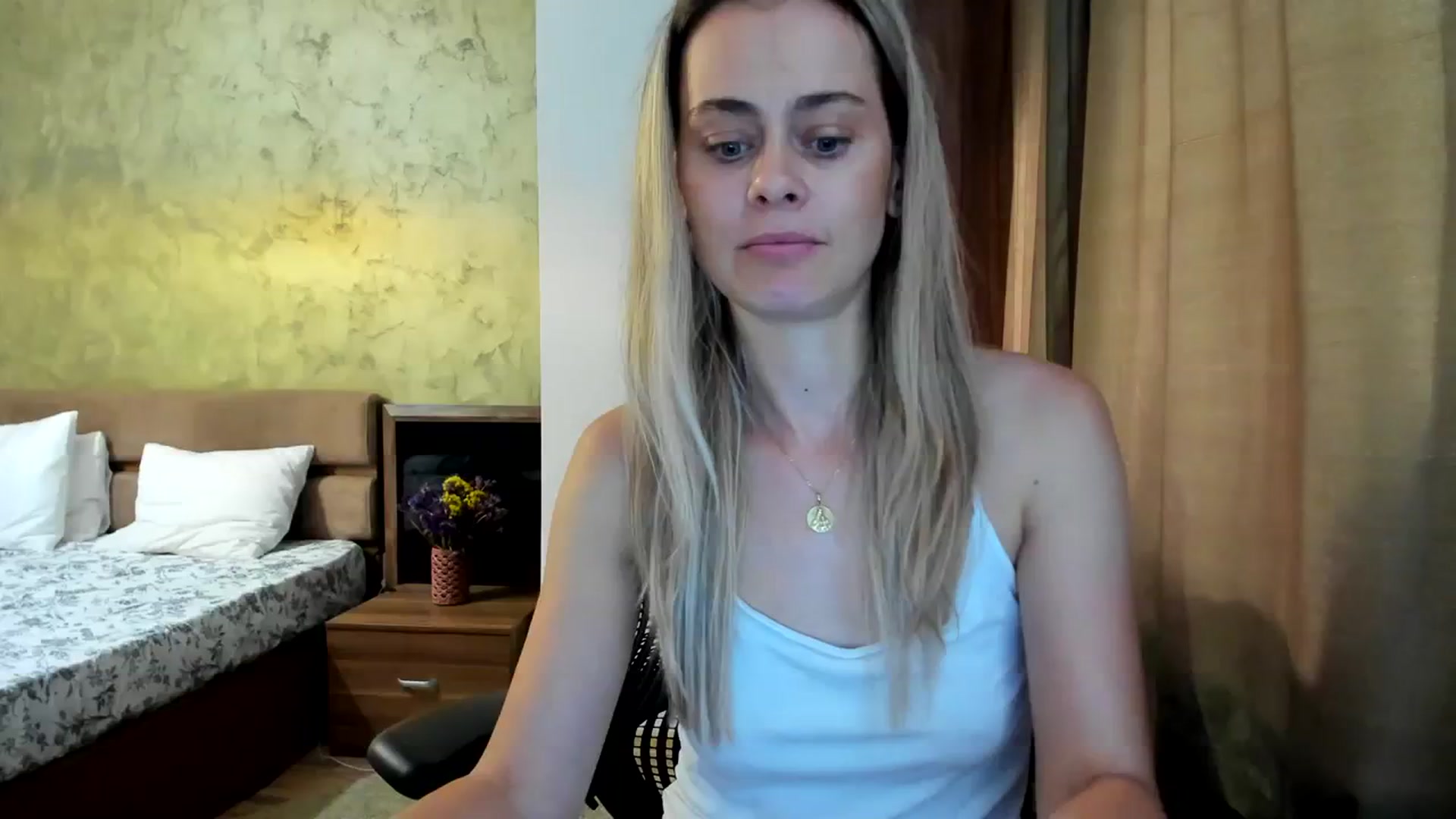 Gallery image thumbnail from DebyPaige's myfreecams stream on, 09/03/2023, 10:21 image 6 of 20